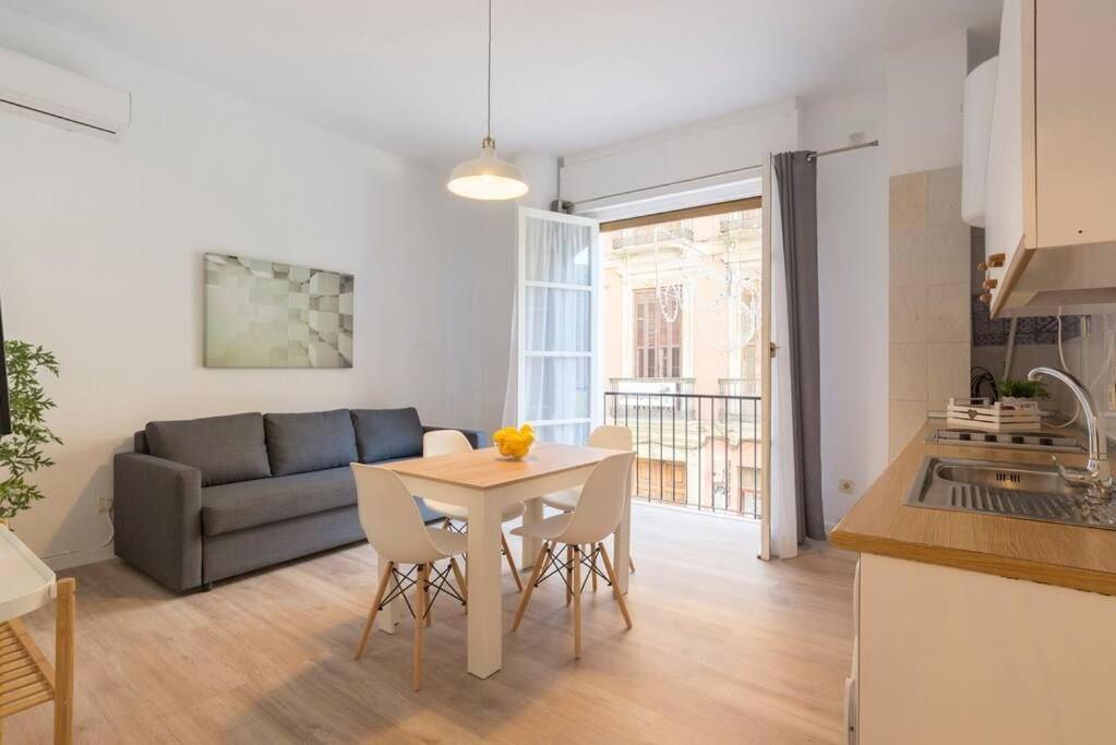 Cathedral Suites Malaga Ruang foto